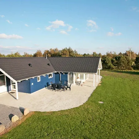 Holiday home 10 Person In R Dby Kramnitse