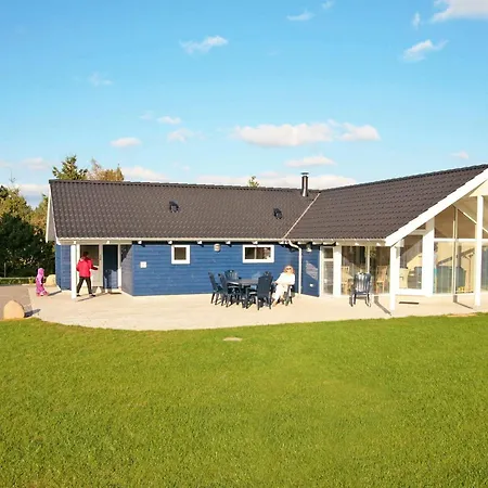 Holiday home 10 Person In Rodby-by Traum